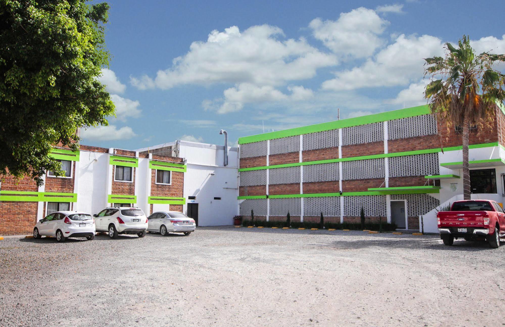 Hotel Arboledas Industrial Guadalajara Exteriör bild